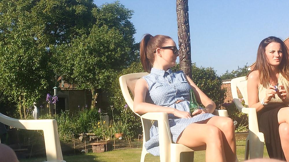 25P Candid pics of slutty bimbo laura