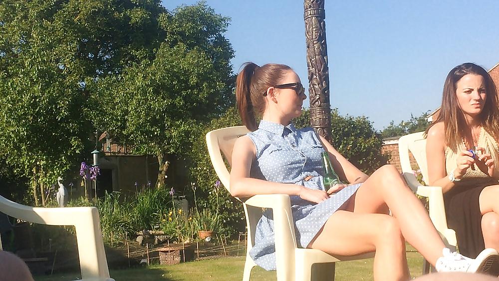 25P Candid pics of slutty bimbo laura