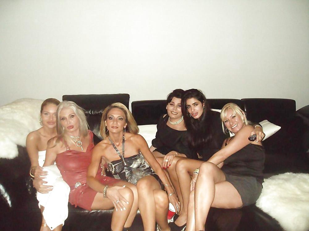 25P Arabian sexy milfs 2014