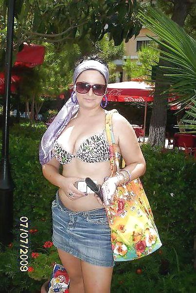 25P Arabian sexy milfs 2014