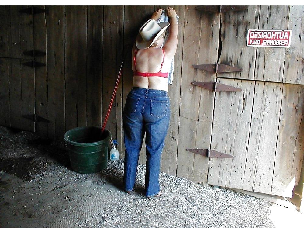 6P Deb at the farm