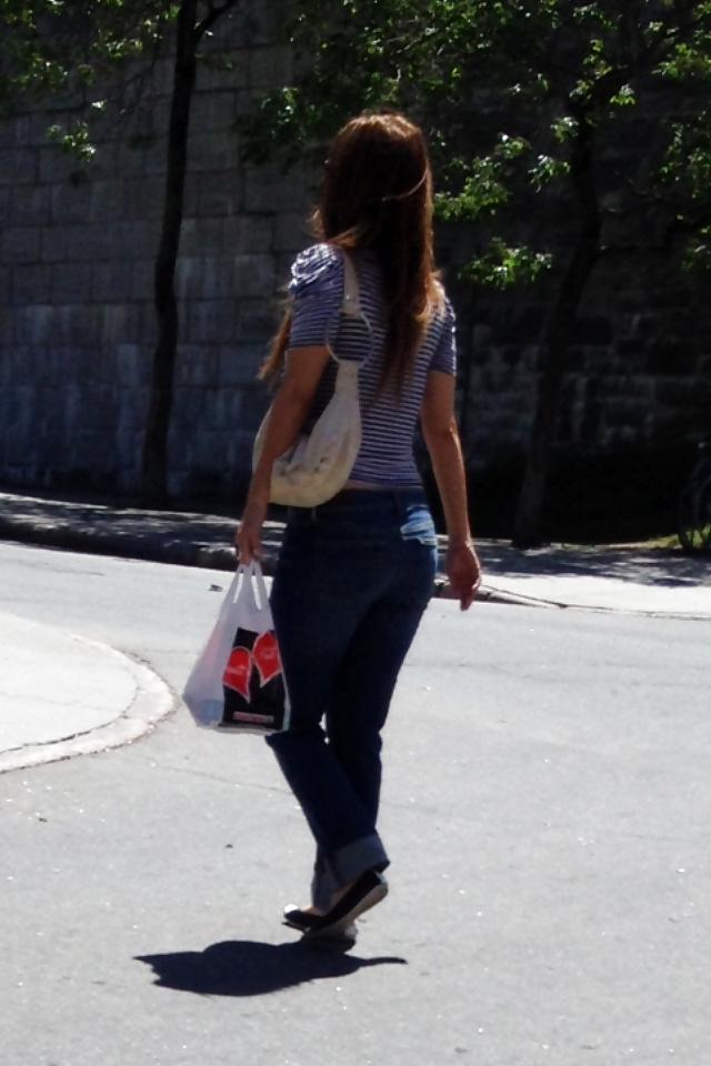 11P Jeans ass 9