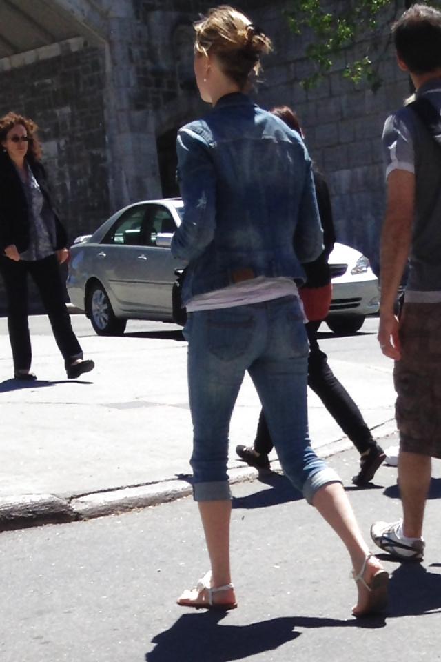 11P Jeans ass 9