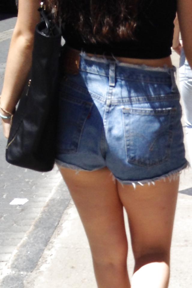 11P Jeans ass 9