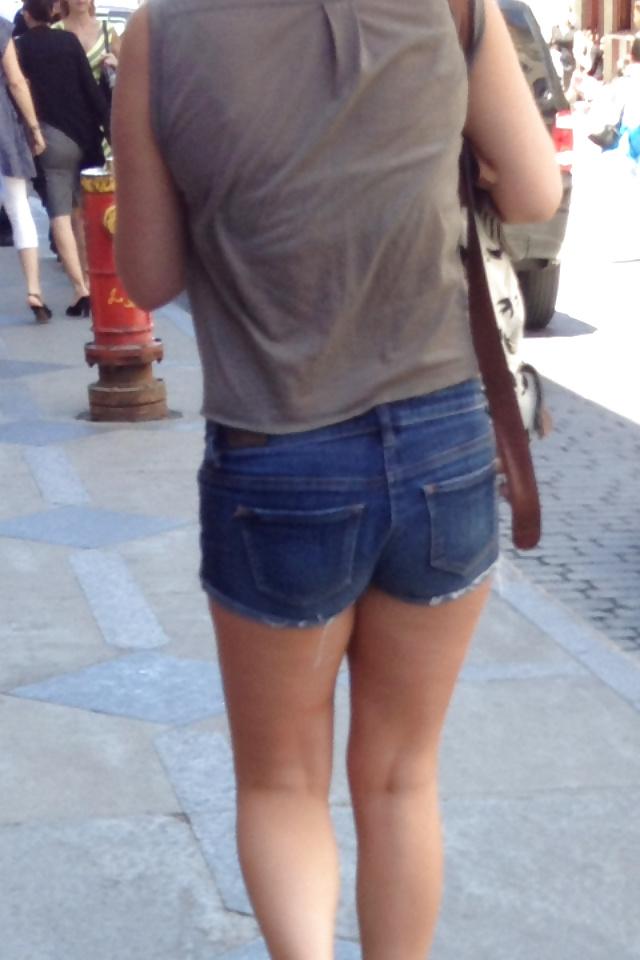 11P Jeans ass 9