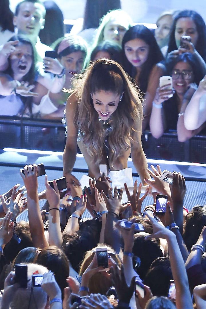 25P Ariana Grande at MuchMusic Video Award