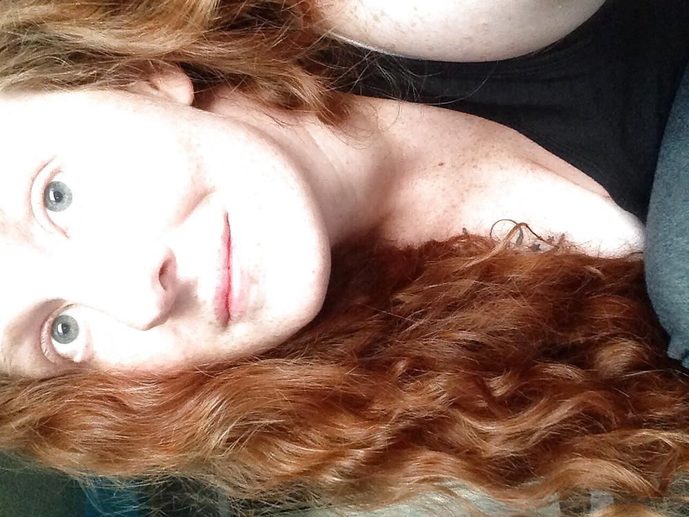 5P MAKENZIE--RED HEAD MILF!!