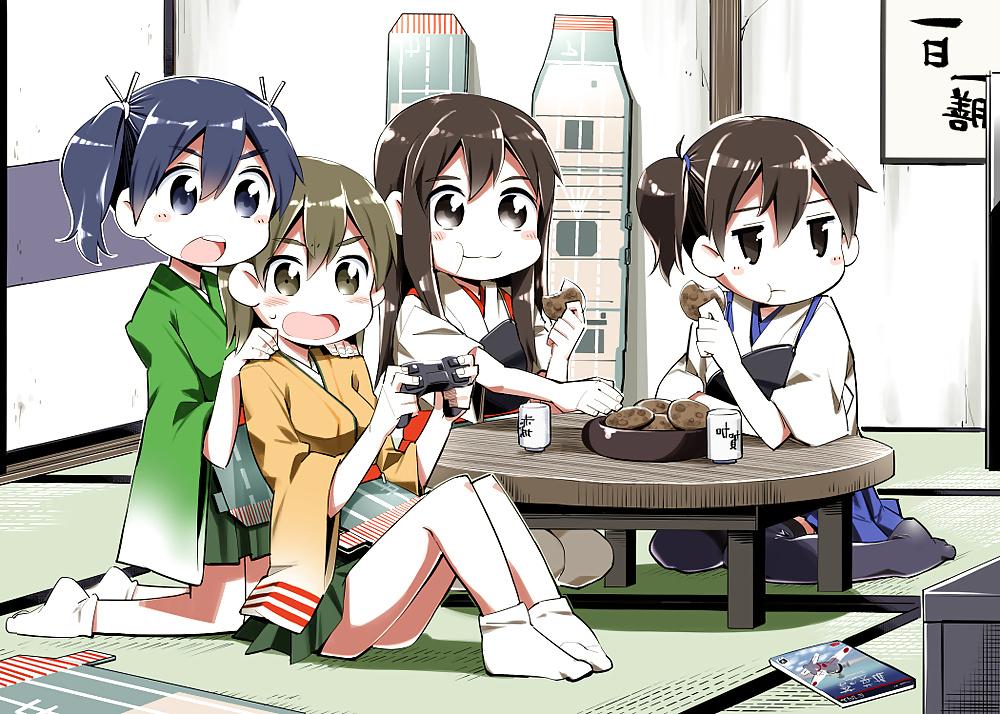 25P Playing Video Games 2 (Anime)