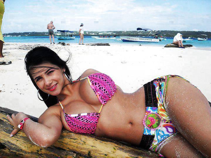 25P Random Amateur Brazilian Girls (non-nude)