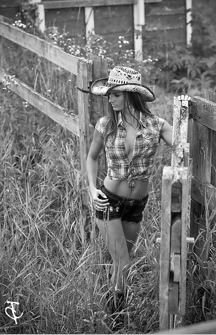 25P Cowgirl and jeans