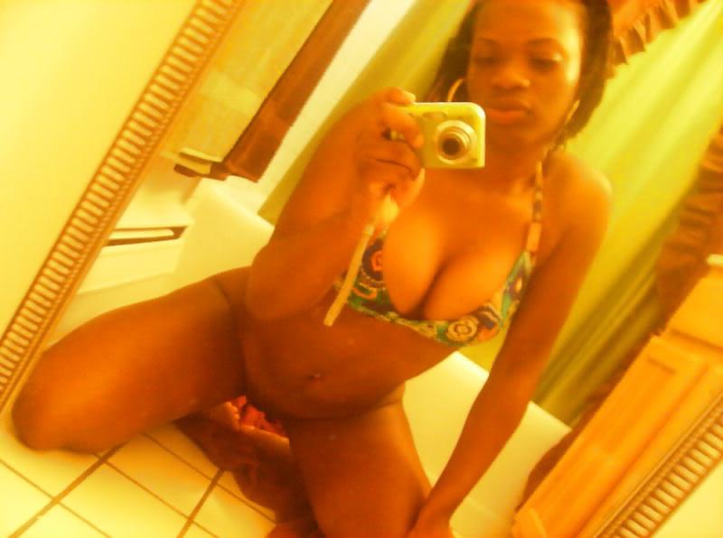 25P Private pictures found on photobucket #11