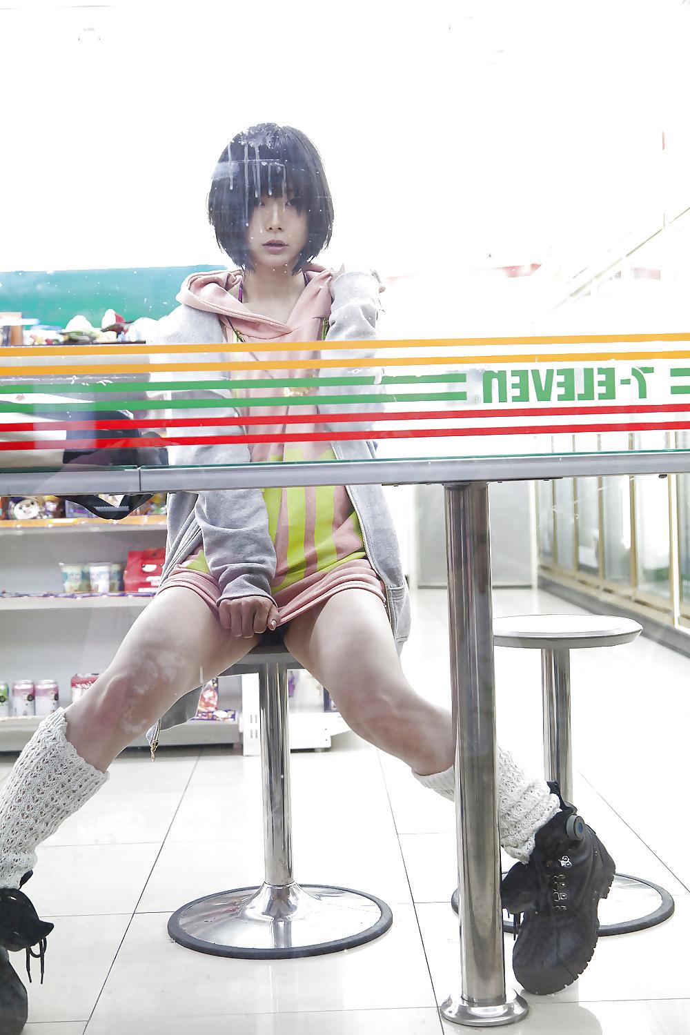 25P JAV Model 
