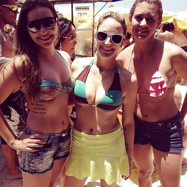 25P Blonde Brazilian w beautiful tits! Please comment!!!