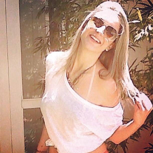 25P Blonde Brazilian w beautiful tits! Please comment!!!