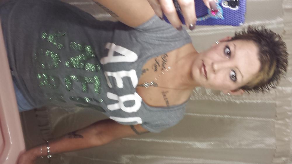10P NEW PICS OF ME....TELL ME WHAT YOU THIN