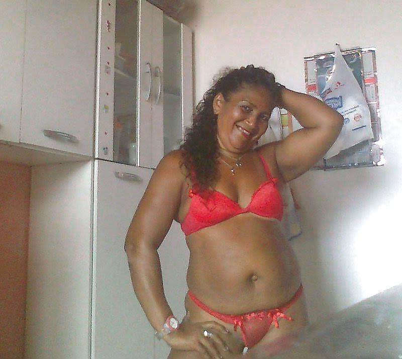 22P Brazilian Black Mature-Joana