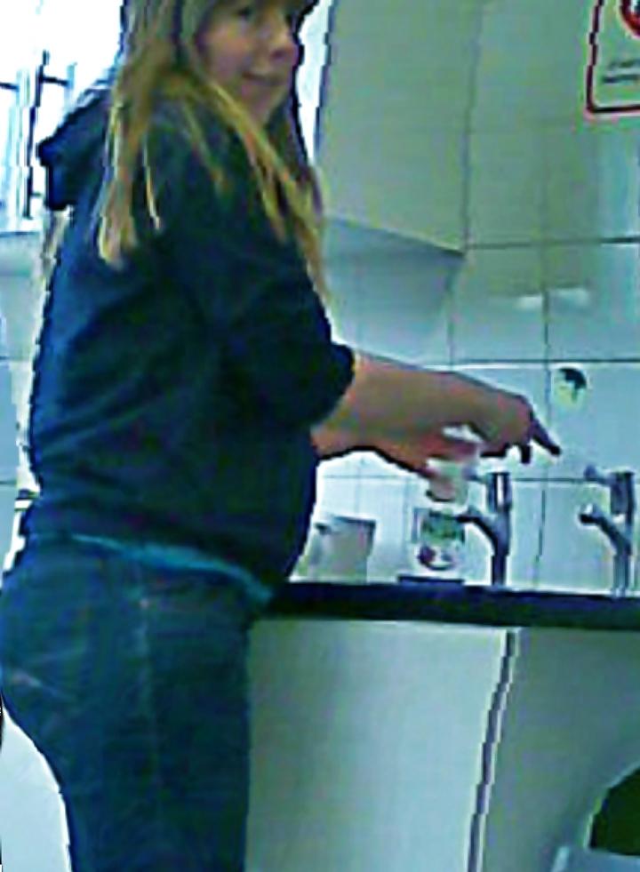 25P Sexy co-worker with big round ass in tight trousers,jeans