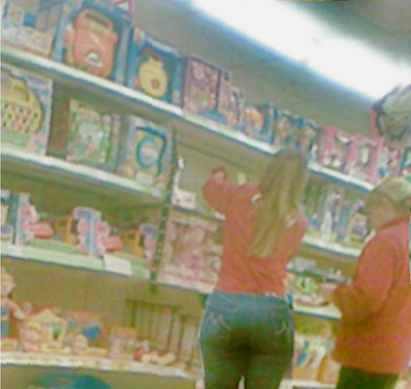 25P Sexy co-worker with big round ass in tight trousers,jeans