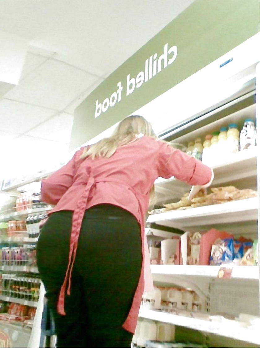 25P Sexy co-worker with big round ass in tight trousers,jeans