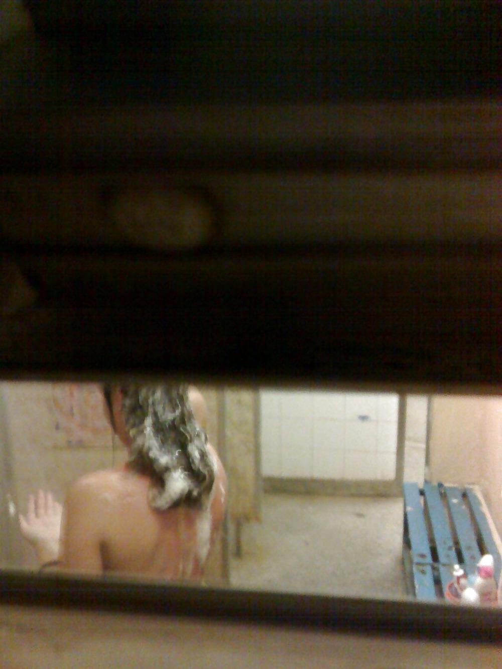 9P Israeli Army Girls - Shower Voyeur - 16.02.10