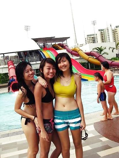 22P Cute Chinese Chick (non-nude)