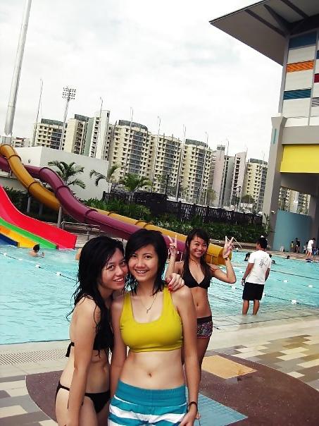 22P Cute Chinese Chick (non-nude)