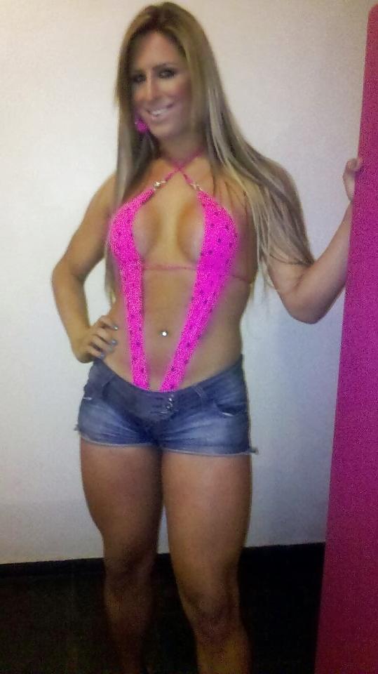 10P Brazilian Ts-Gabrielly Close