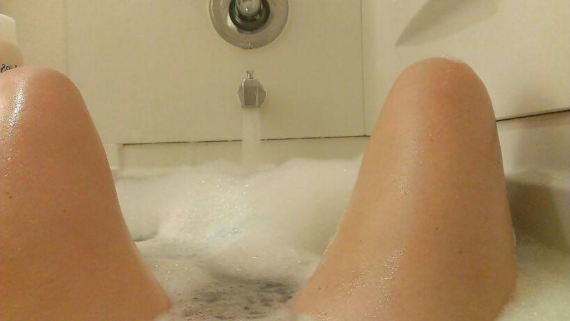 15P Private photos from bored housewife