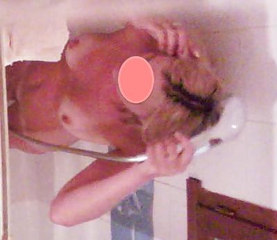 19P Hidden cam - Mature in bathroom 2