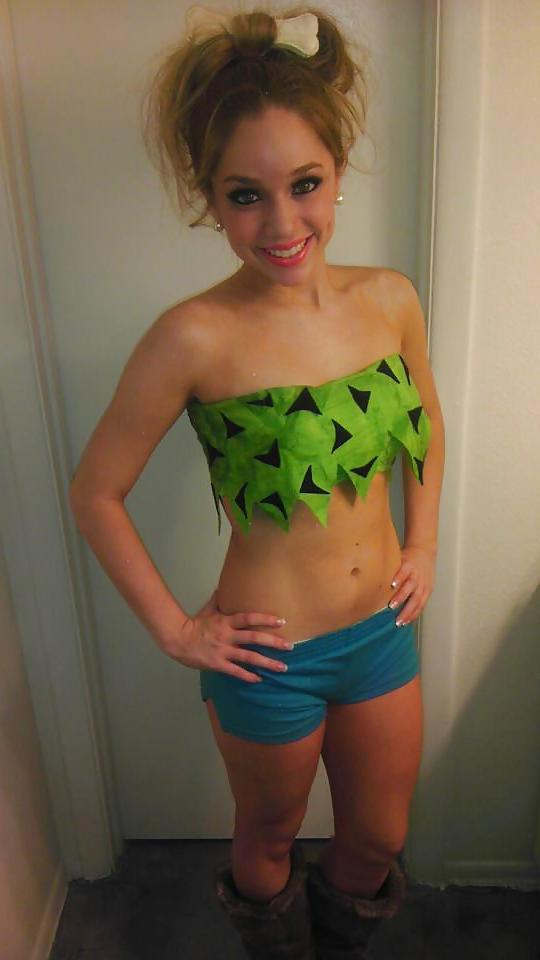 18P Sexy Cheerleader