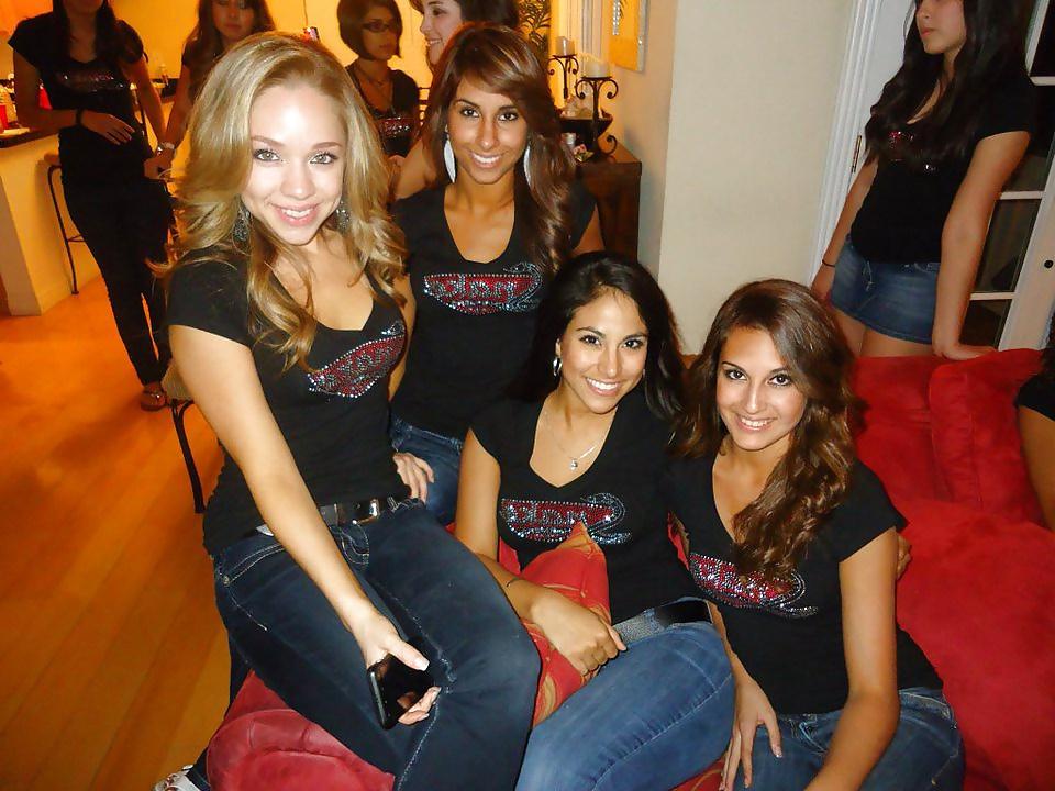 18P Sexy Cheerleader