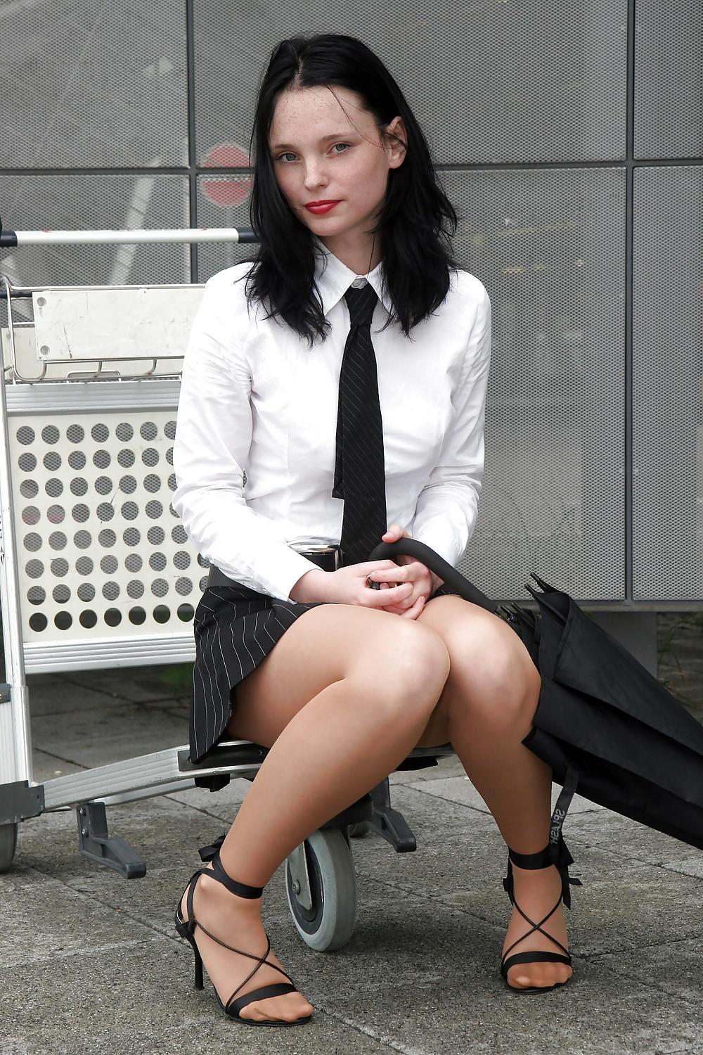 25P Hotlegs-miniskirt babe17