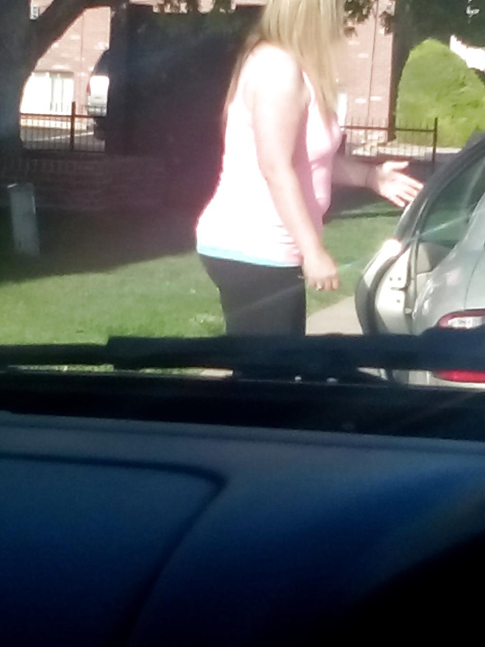17P Thick blonde leggings