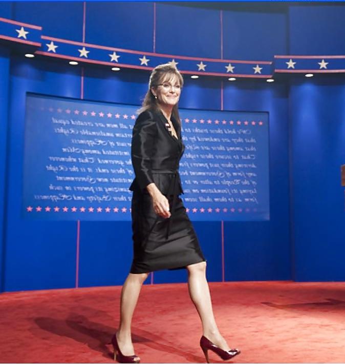 25P I really love jerking off to these three conservative women