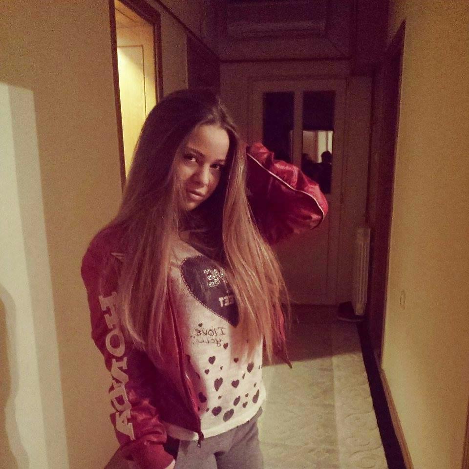 22P Teen bimbo fucktoy