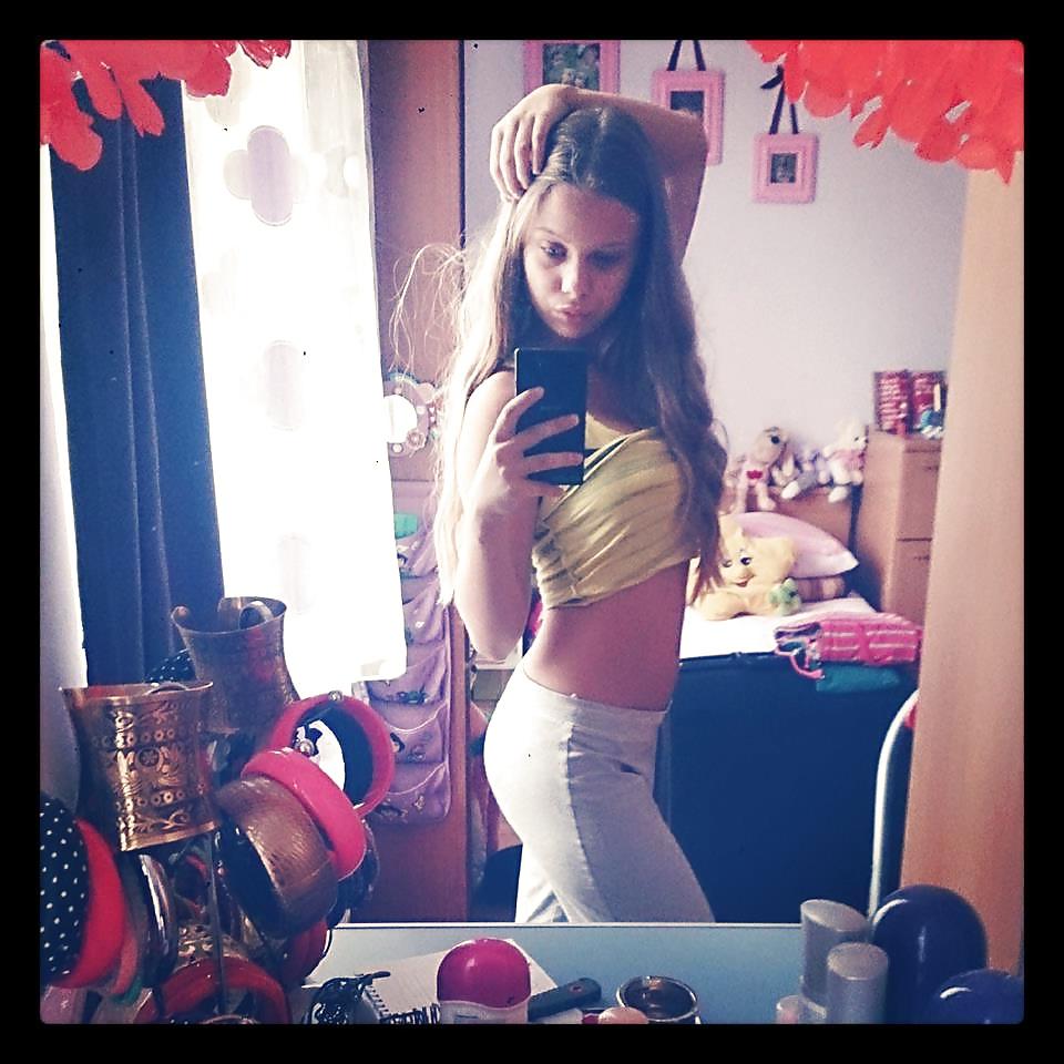 22P Teen bimbo fucktoy