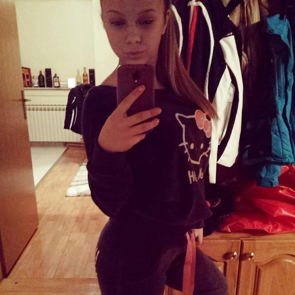 22P Teen bimbo fucktoy