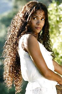 25P Gorgeous females with curly hair