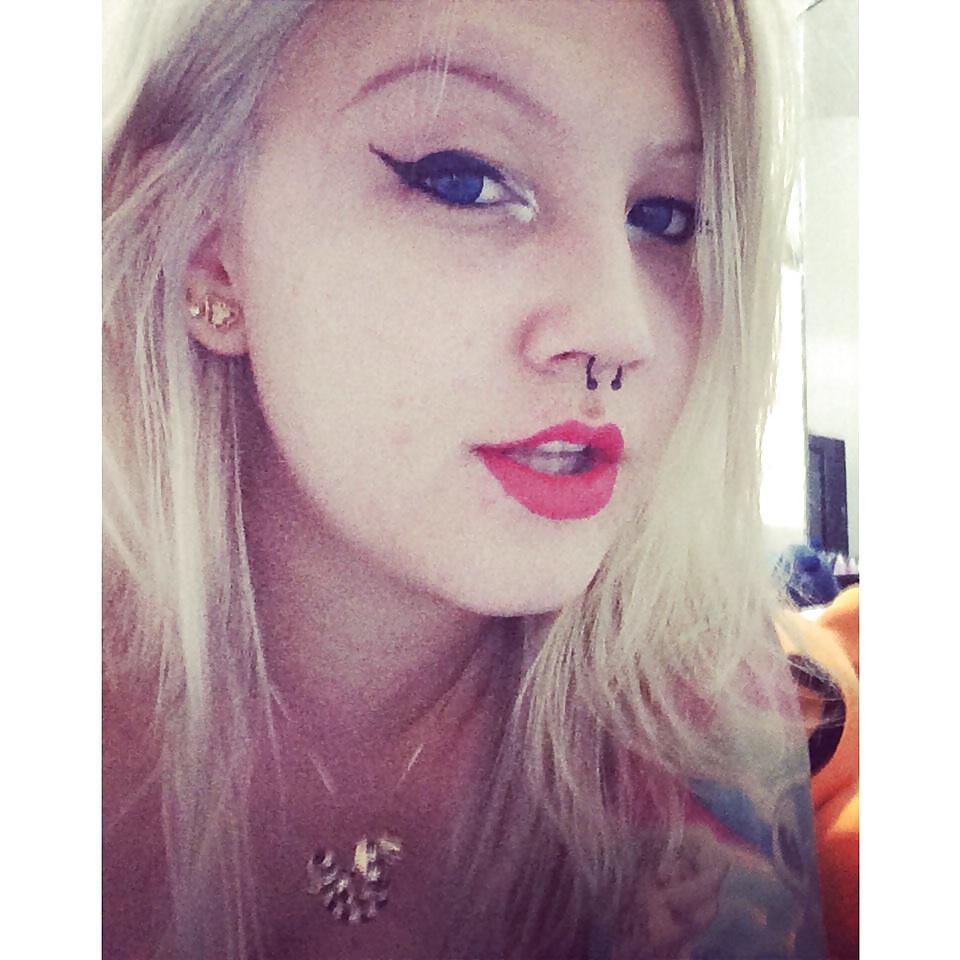 25P Facebook friend Jessica (Brazilian)