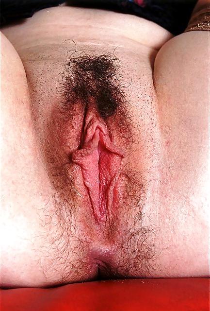 4P Nasty girlfriend shows her loose pussy - jerk off