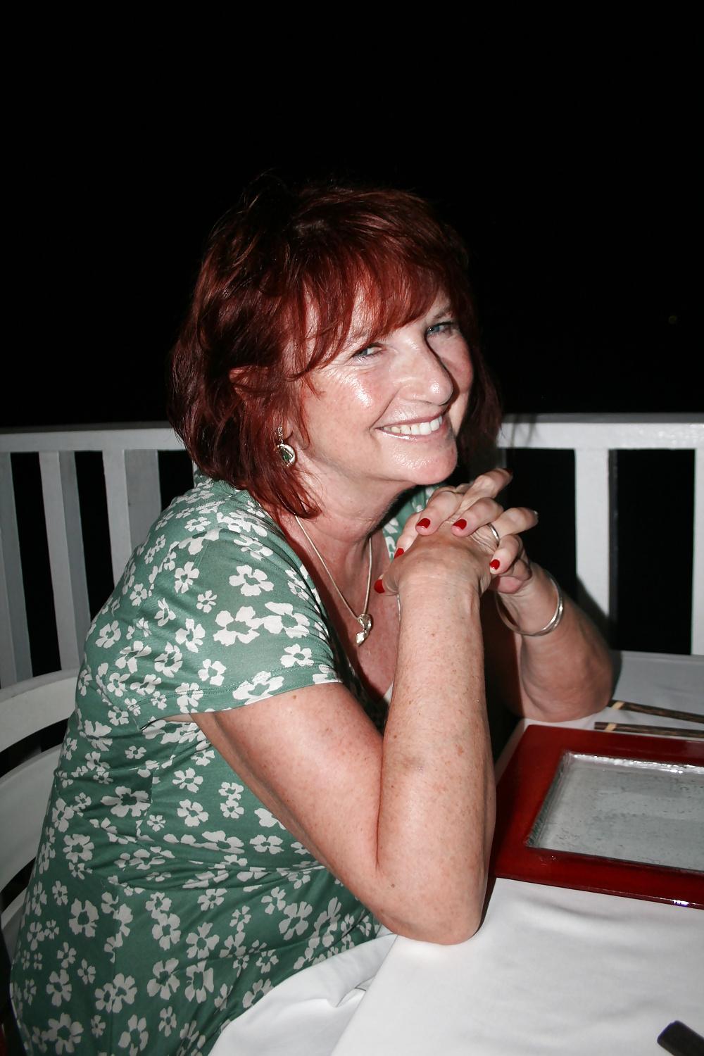 9P Curvy Mature Wife relaxing #2