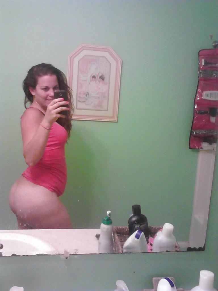 25P Private pictures found on photobucket #17