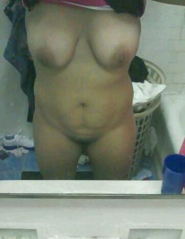 25P Private pictures found on photobucket #17