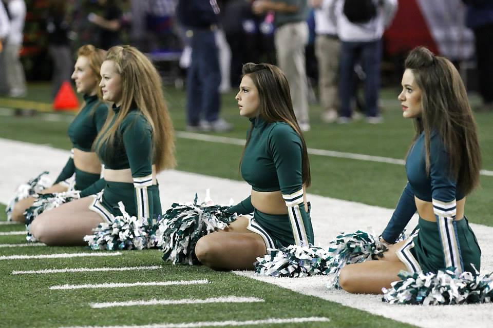 23P FB Cheerleader Sluts (What would you do?)