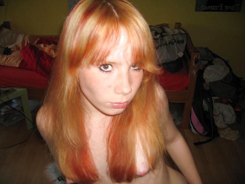12P Sexy Red Head