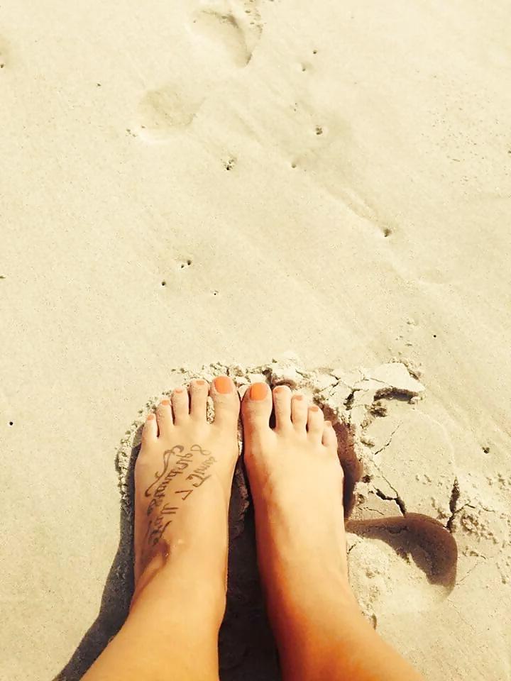 18P Private Pics of Girls I know and have fantasies about. ....