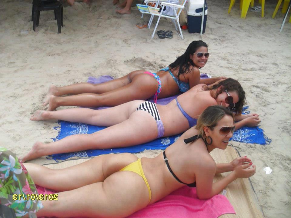 25P 25 Brazilian women wearing bikini!