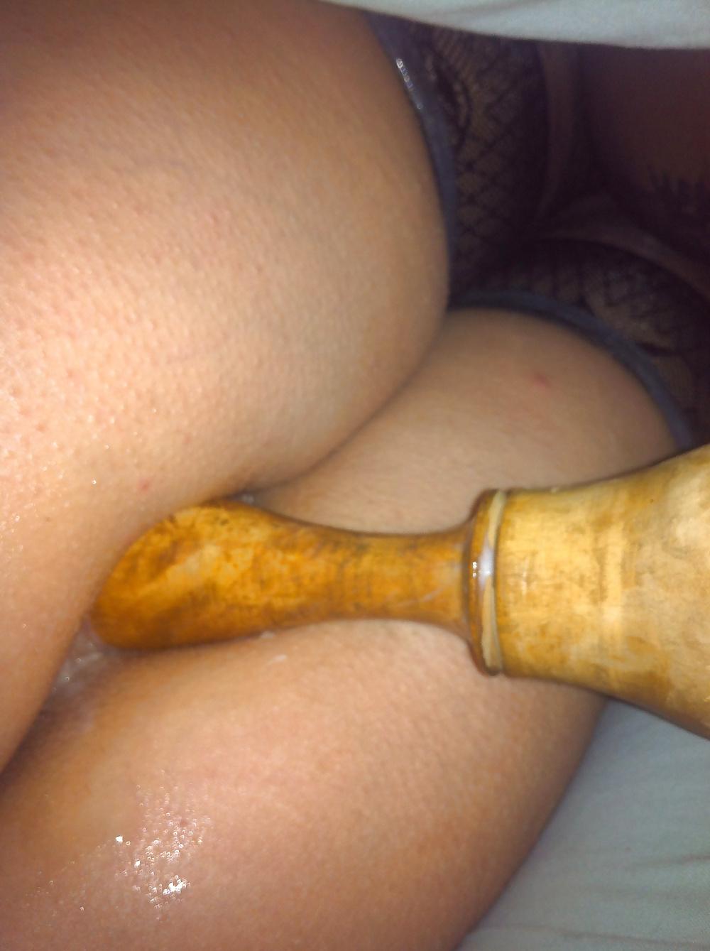 10P Wife play with wood 
