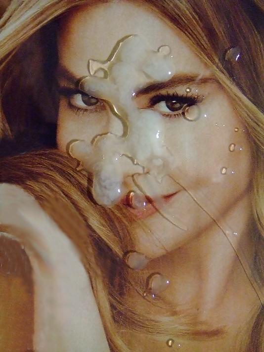 16P Sofia Vergara Get's a Man Milk Facial