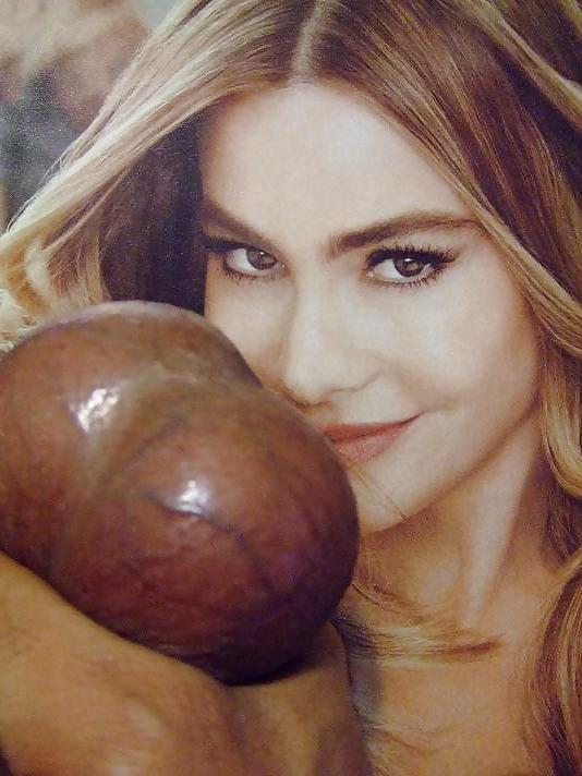 16P Sofia Vergara Get's a Man Milk Facial